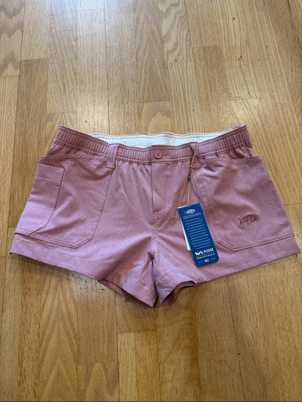 Women's AFTCO size 2 Pink active fishing shorts